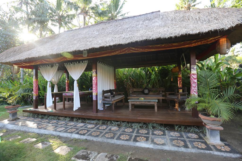 The Well House Hotel Lembongan Exterior foto